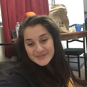 Meet your Posher, Bailey